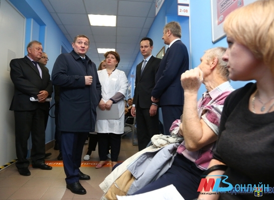 Андрей Бочаров оценил реализацию проекта «Бережливая поликлиника» в Волгограде